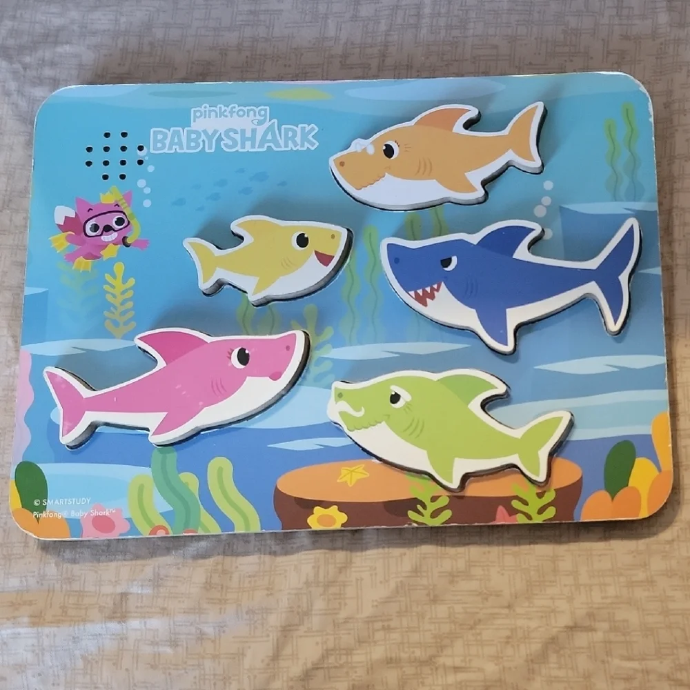🌟Pinkfong Baby Shark Sound Wooden Puzzle, 5 Pieces